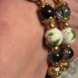Elegant Gold and Black Beaded Bracelet Mrs 215 creations new
